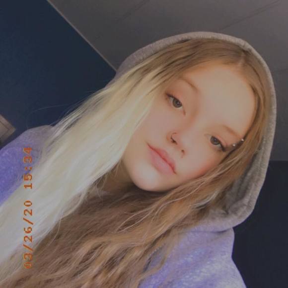 chloe_heath